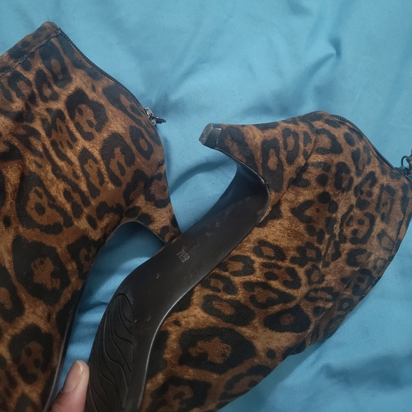 Leopard booties - Picture 4 of 10